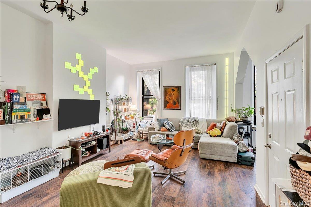 137 Lancaster Street Property Photo 18