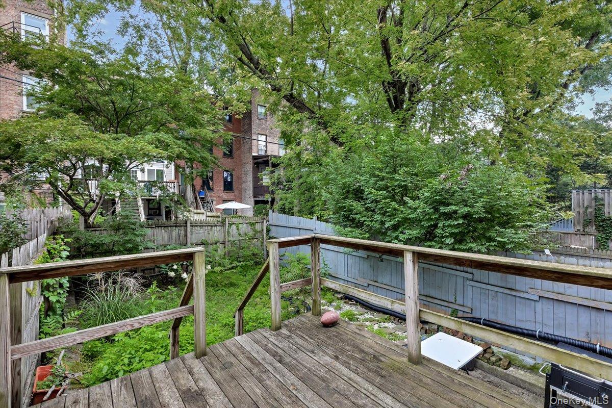 137 Lancaster Street Property Photo 41