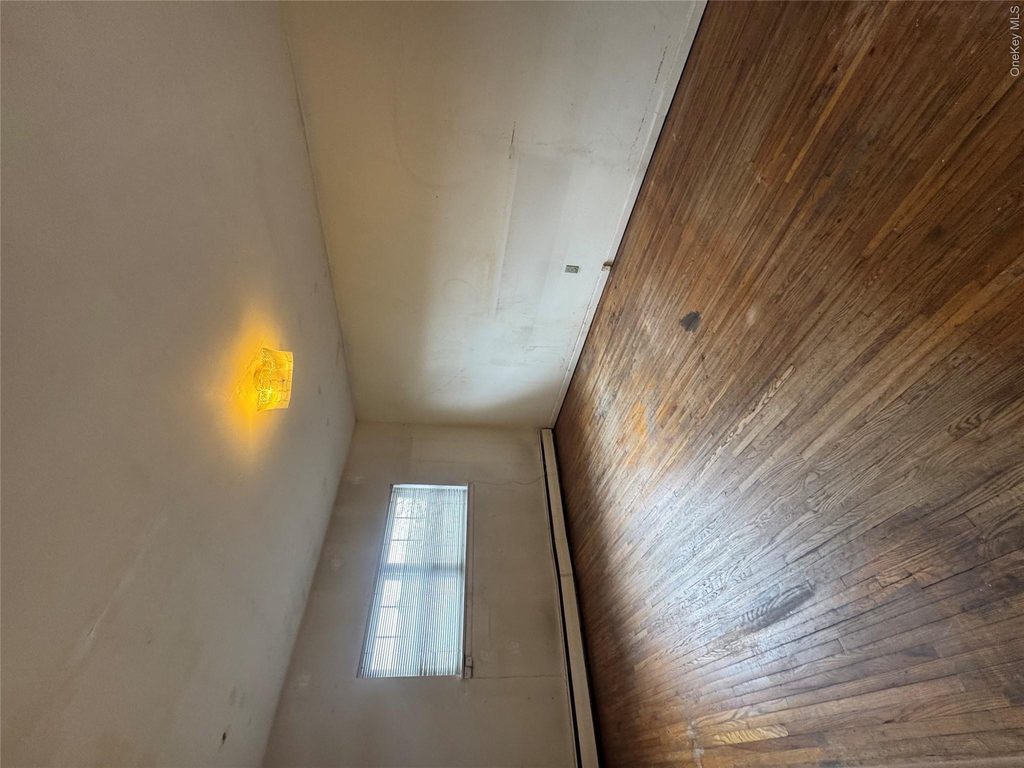 3662 Bronxwood Avenue Property Photo 10