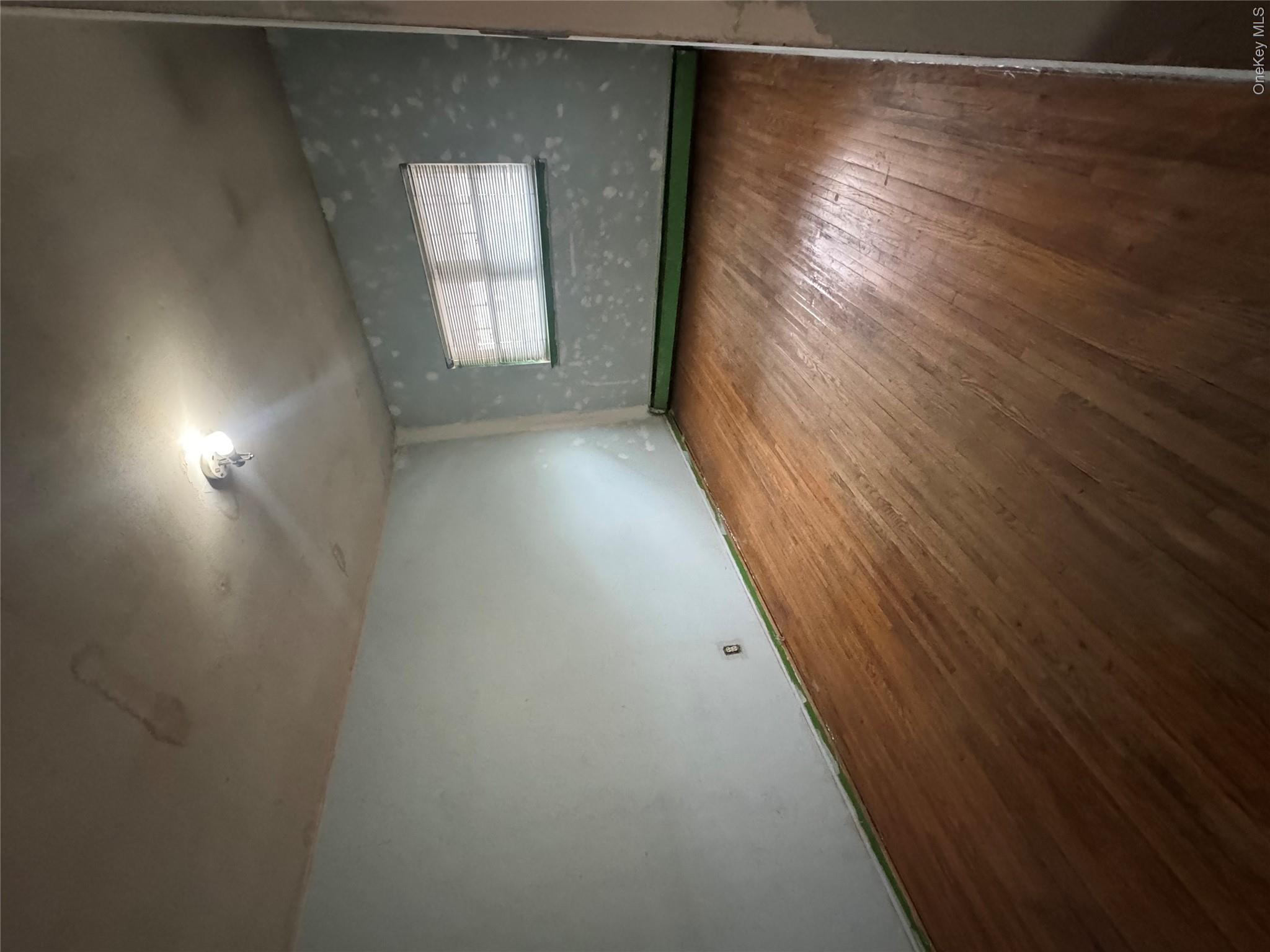 3662 Bronxwood Avenue Property Photo 11