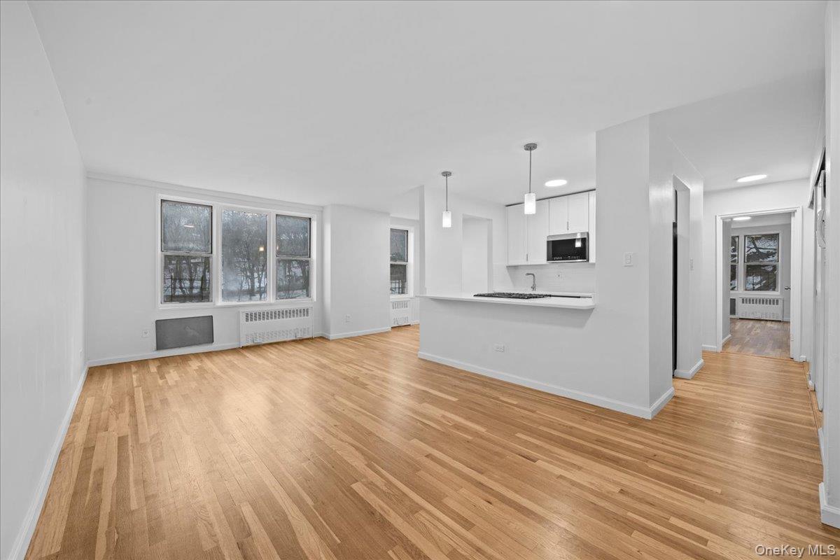 5425 Valles Avenue 3b Property Photo 7