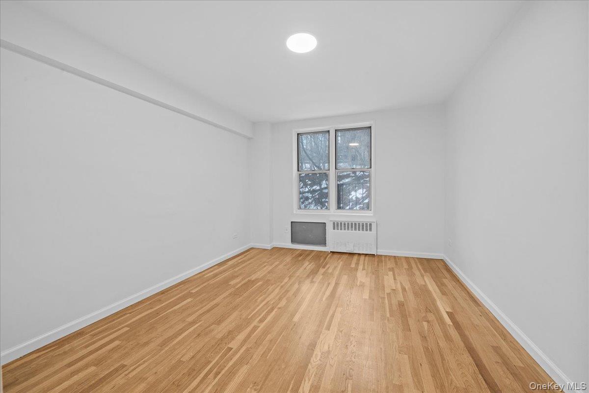 5425 Valles Avenue 3b Property Photo 12