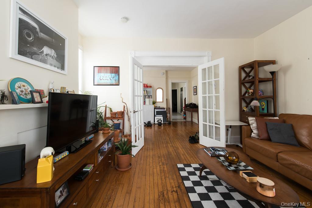 63 Thompson Street Property Photo 8