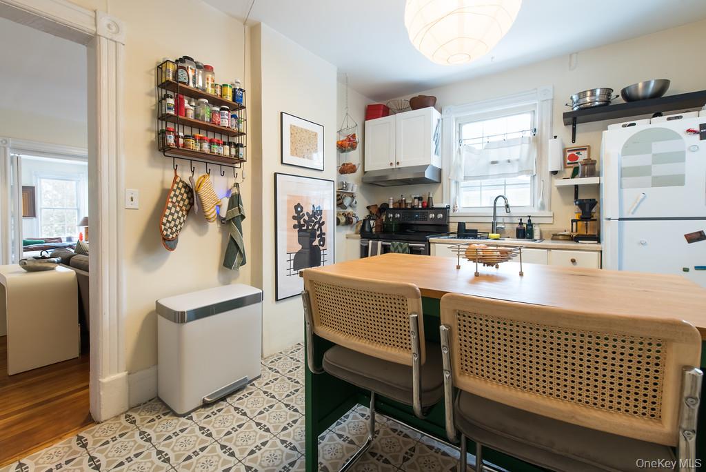 63 Thompson Street Property Photo 11