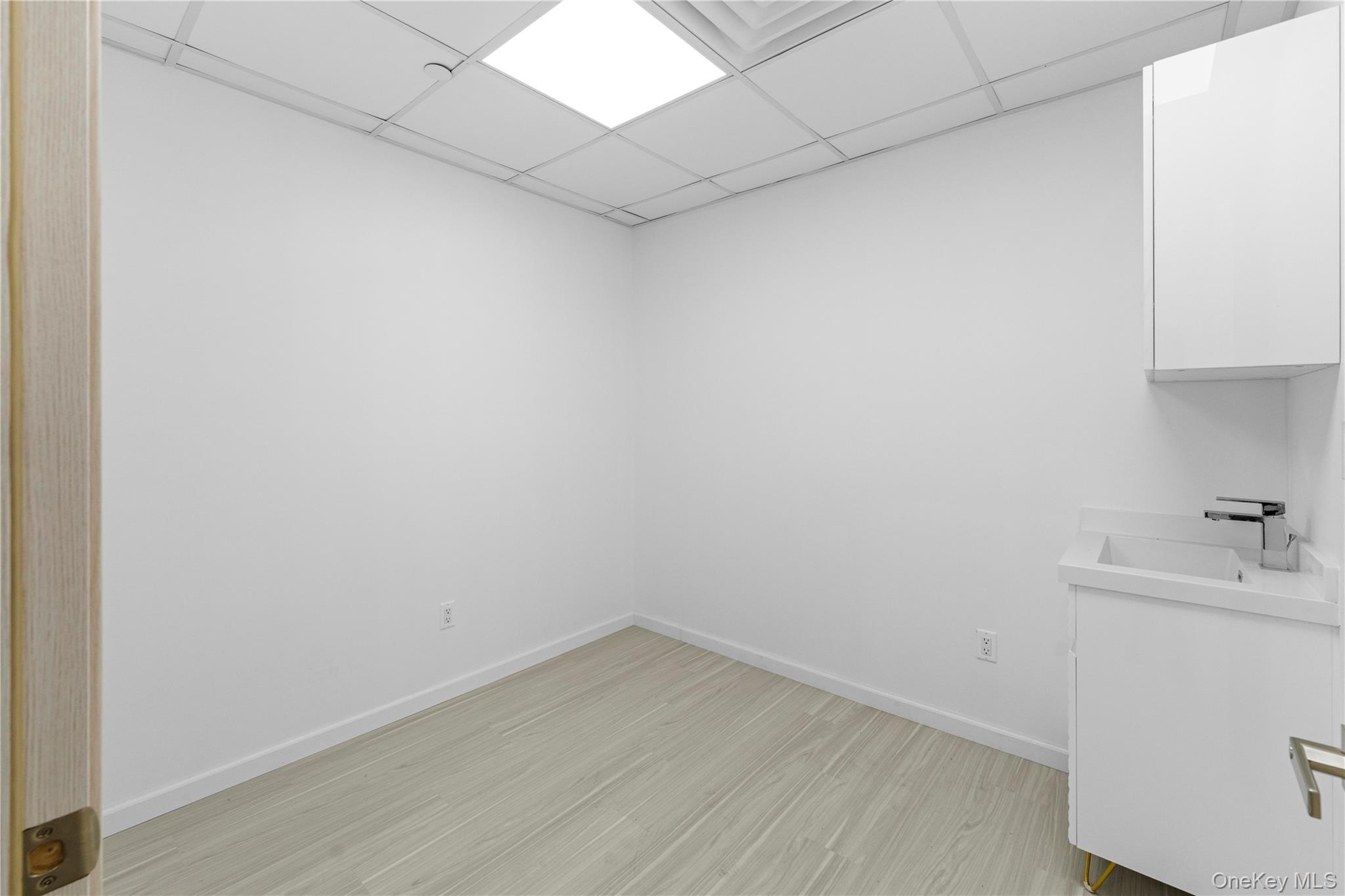 134-43 Maple Avenue C1b Property Photo 8