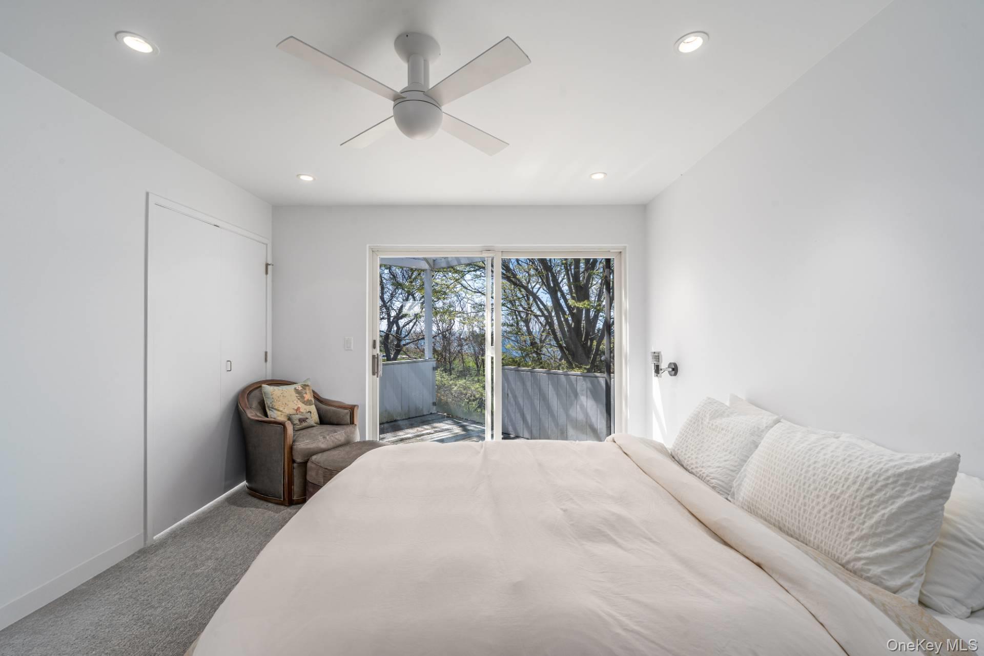 4105 Soundview Avenue Property Photo 24
