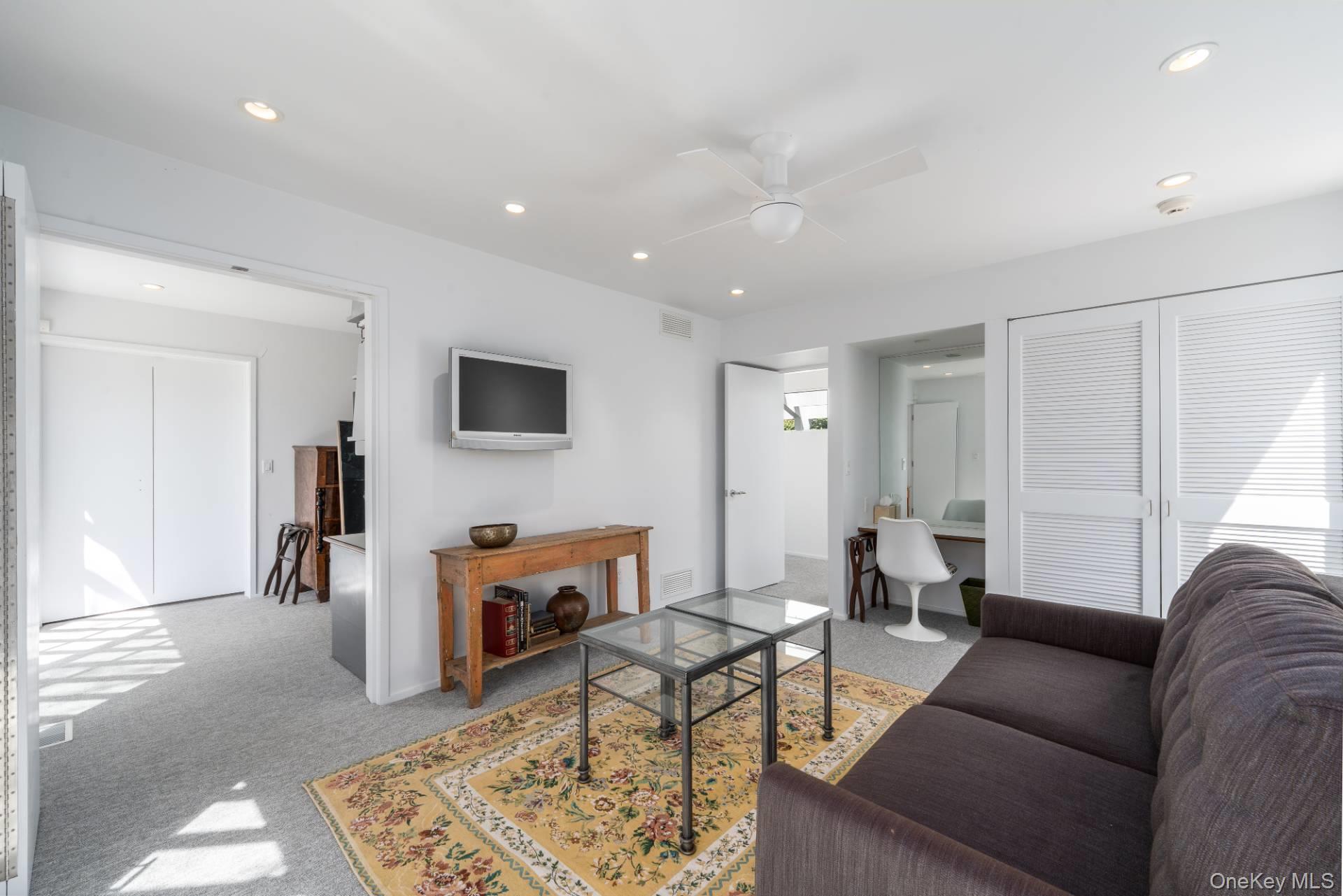 4105 Soundview Avenue Property Photo 25