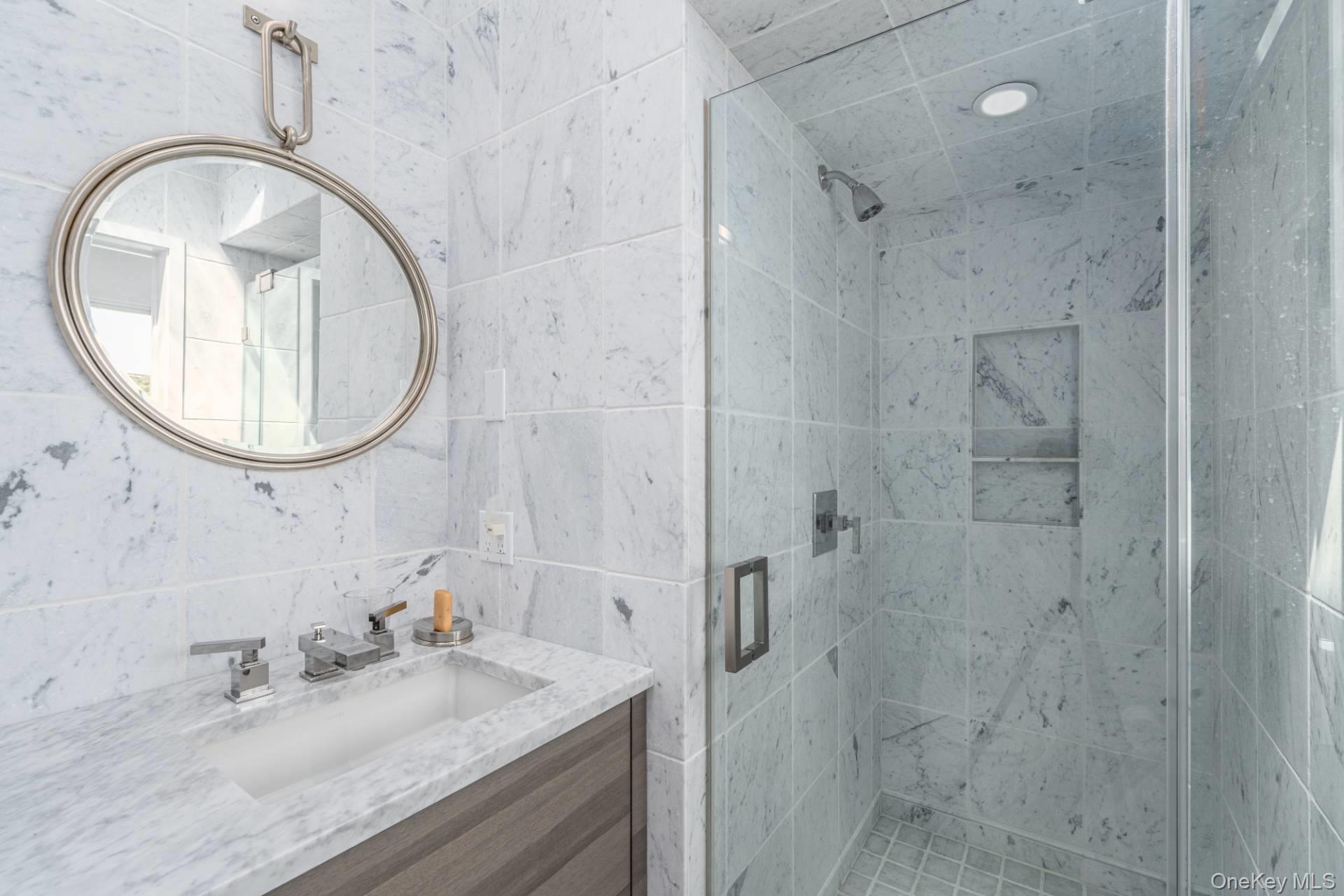 4105 Soundview Avenue Property Photo 27