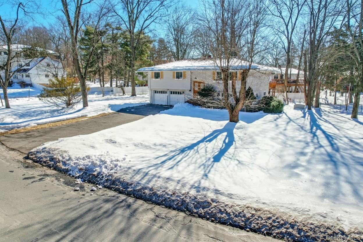 13 Mirror Lake Road Property Photo 2