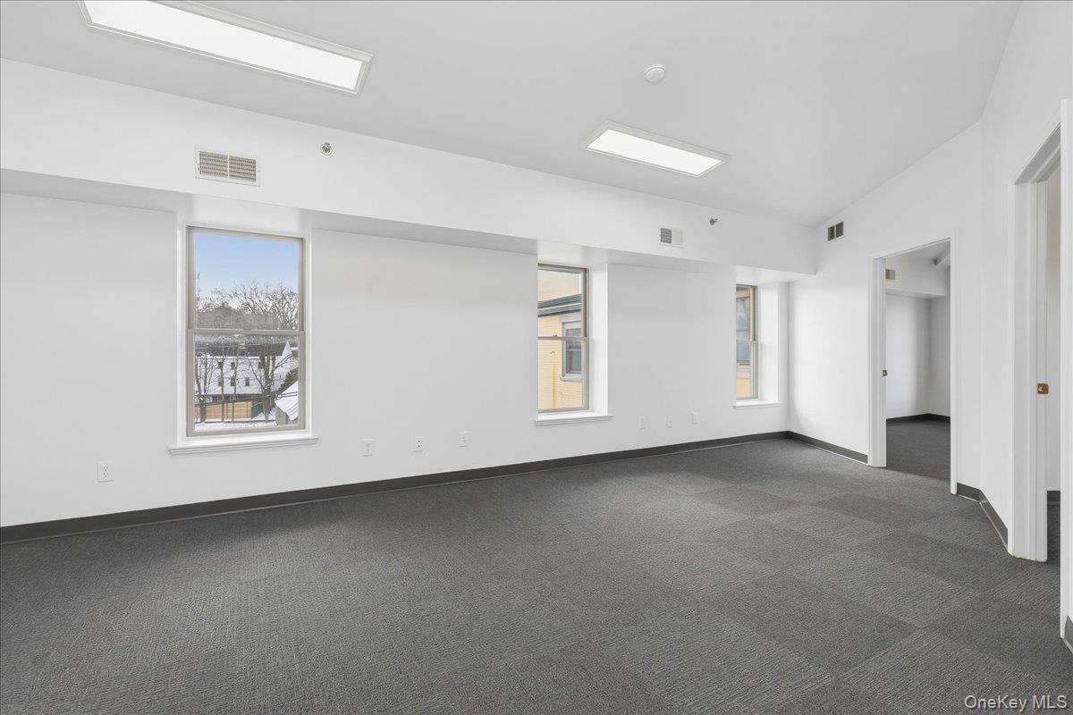 1 Railroad Avenue 3-1 Property Photo 16