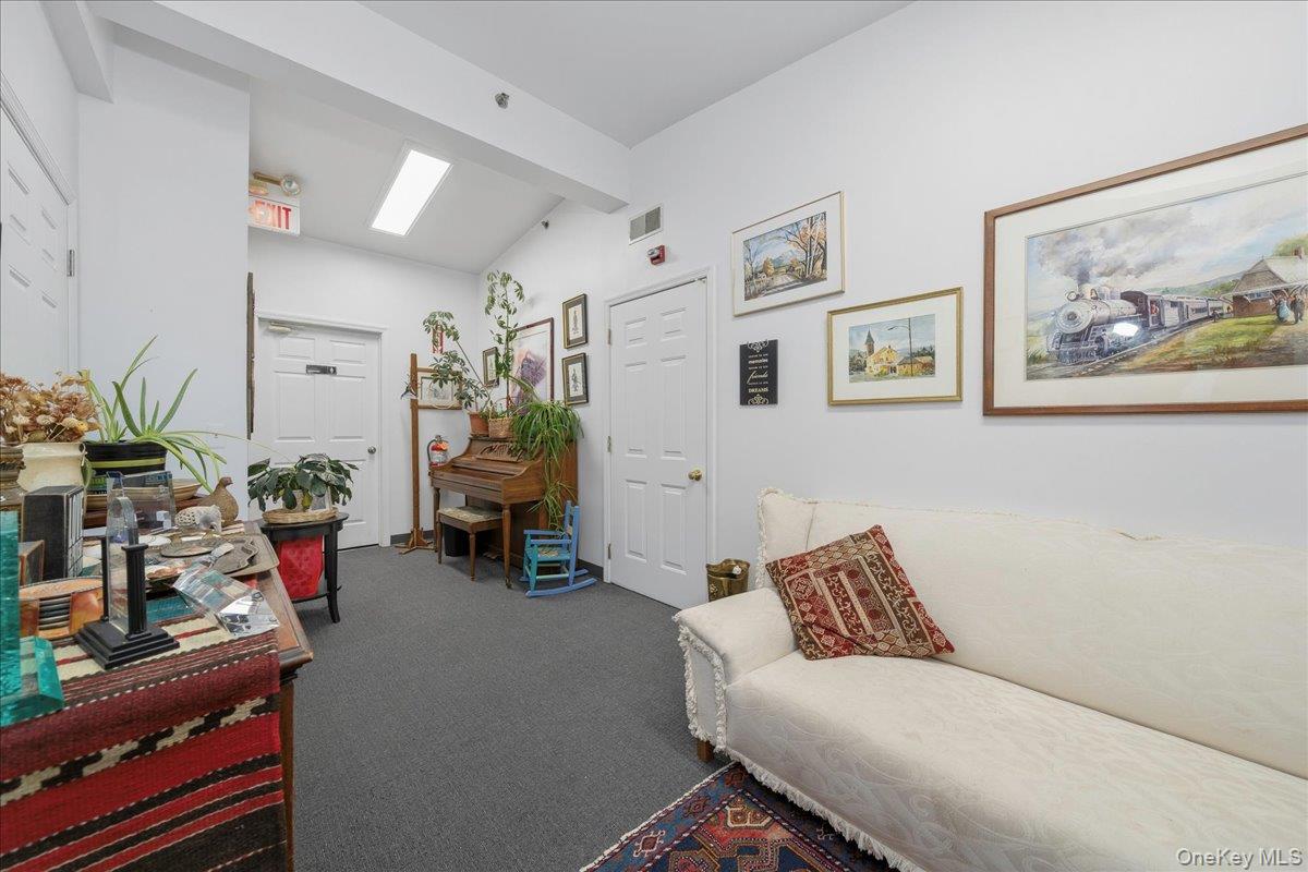 1 Railroad Avenue 3-1 Property Photo 32