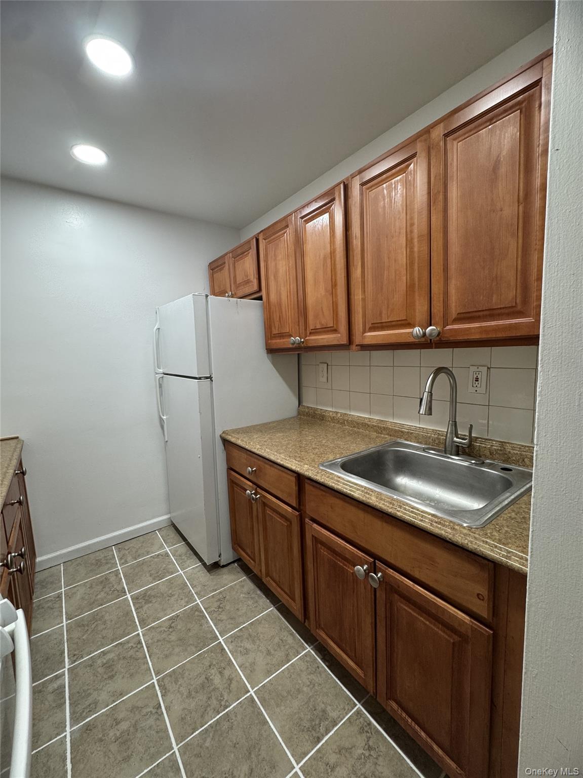 30 Cole 1 L Property Photo 18