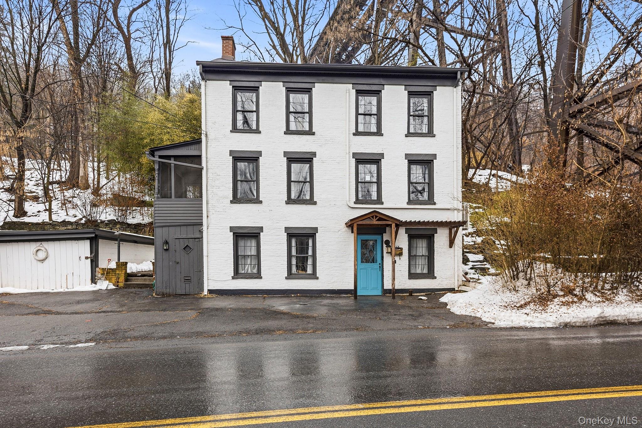 465 Abeel Street Property Photo 1