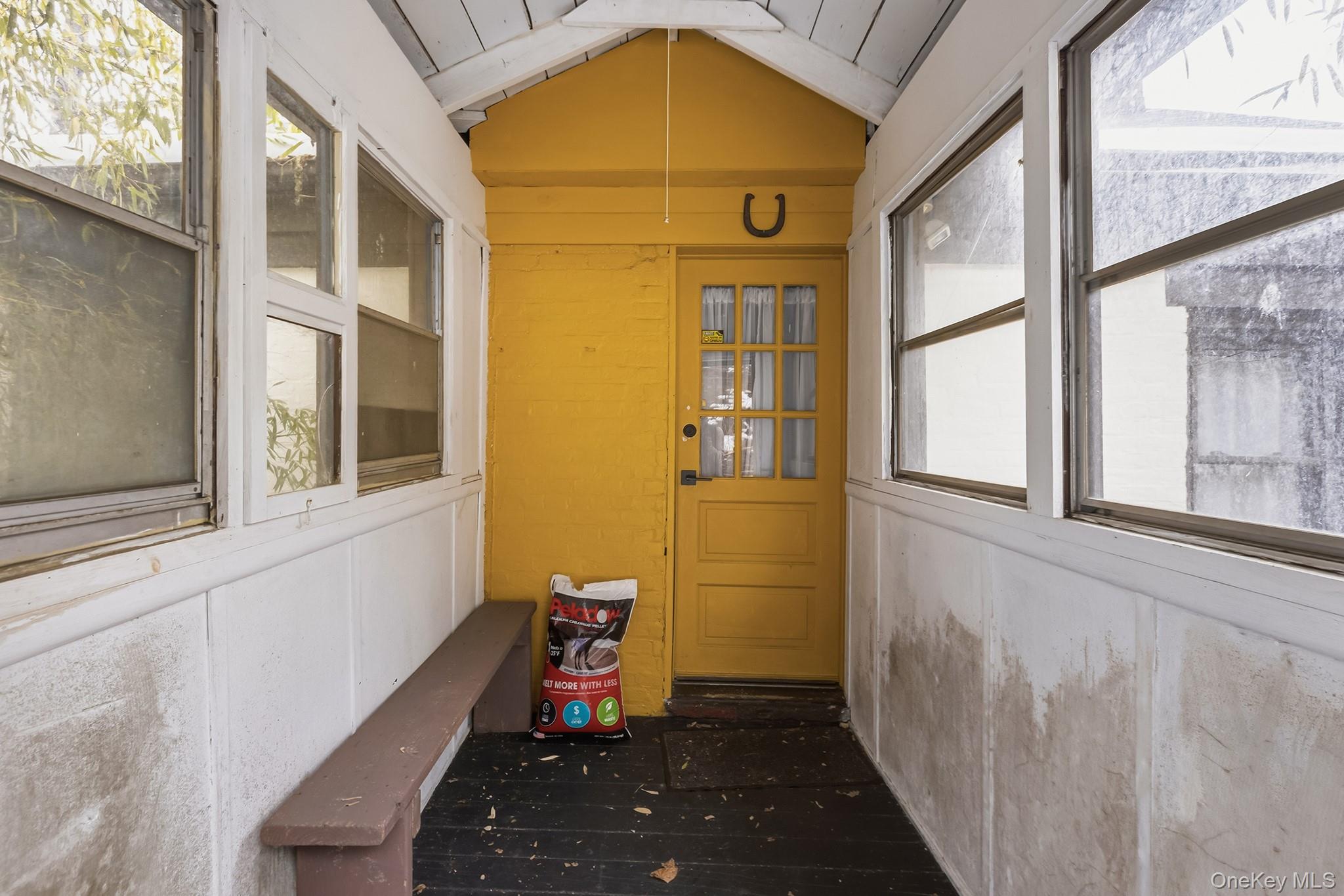 465 Abeel Street Property Photo 4