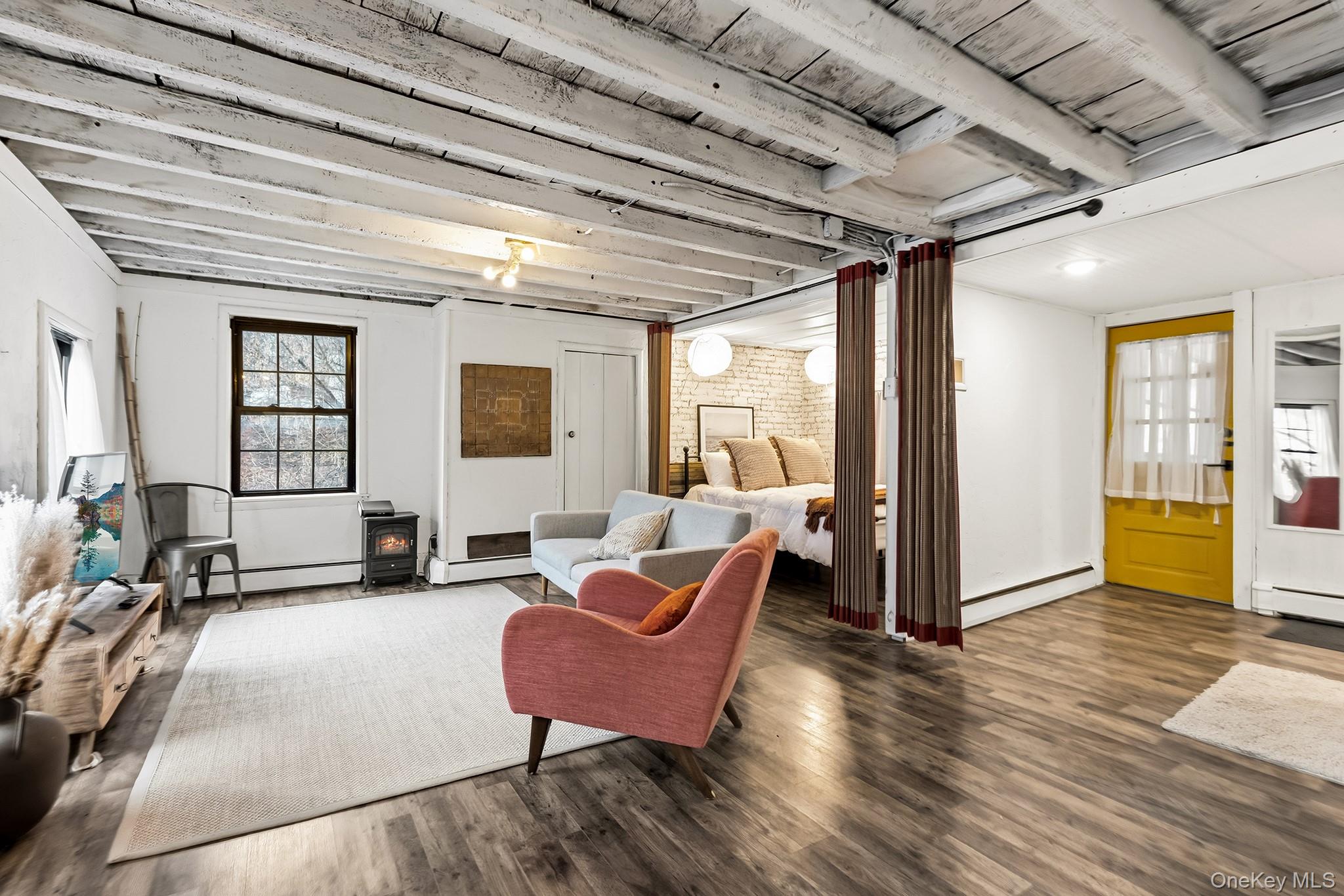 465 Abeel Street Property Photo 6