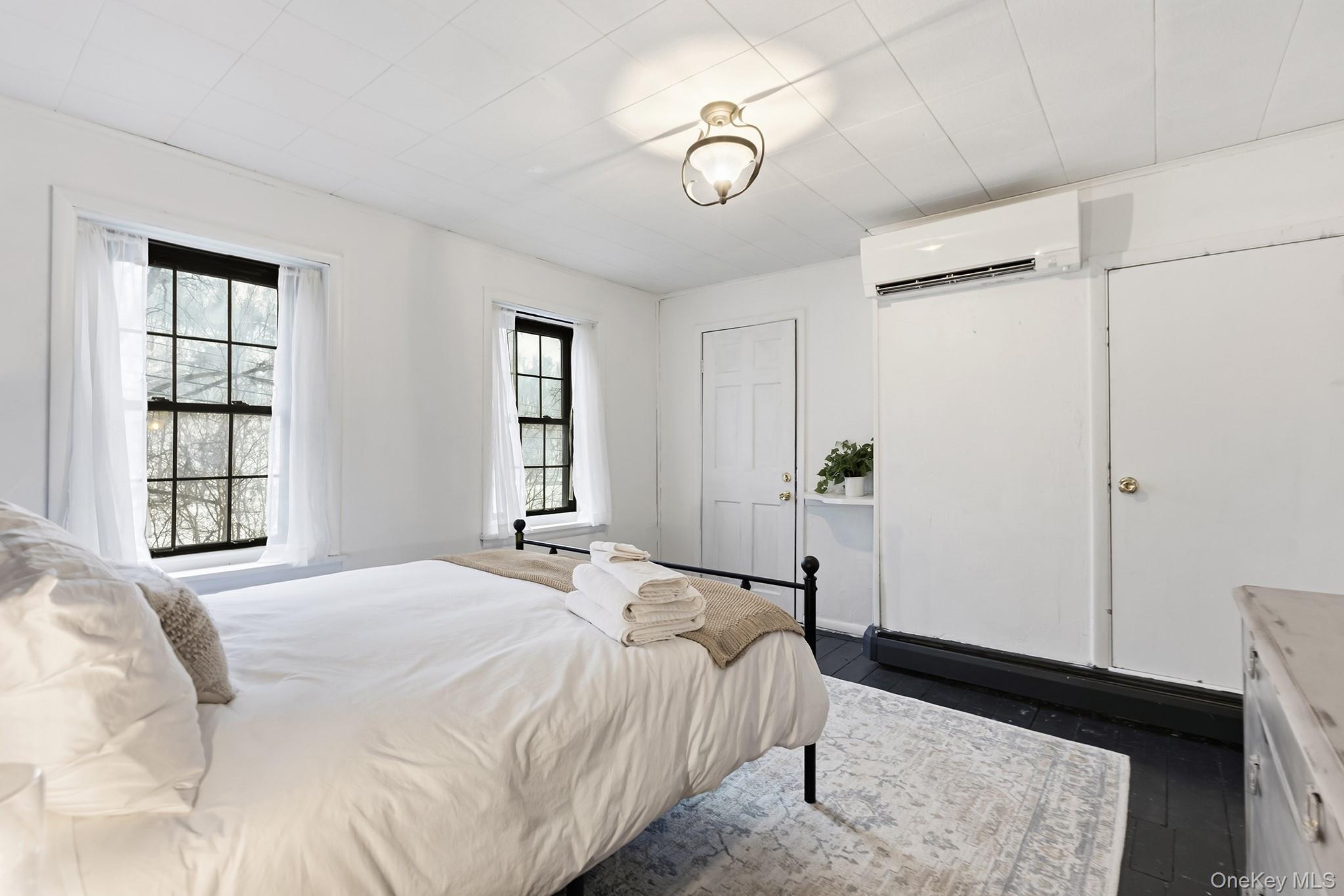 465 Abeel Street Property Photo 23
