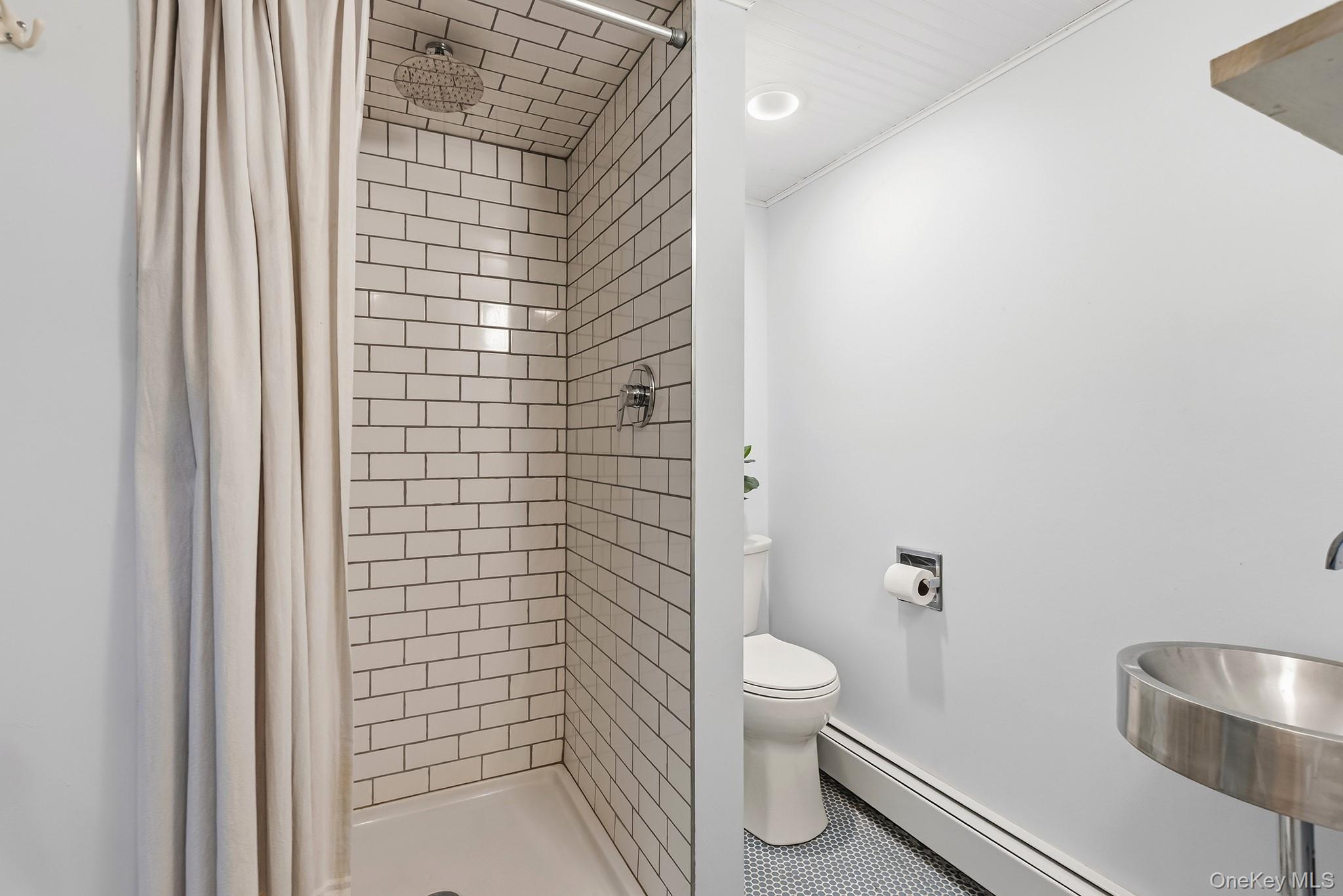 465 Abeel Street Property Photo 28