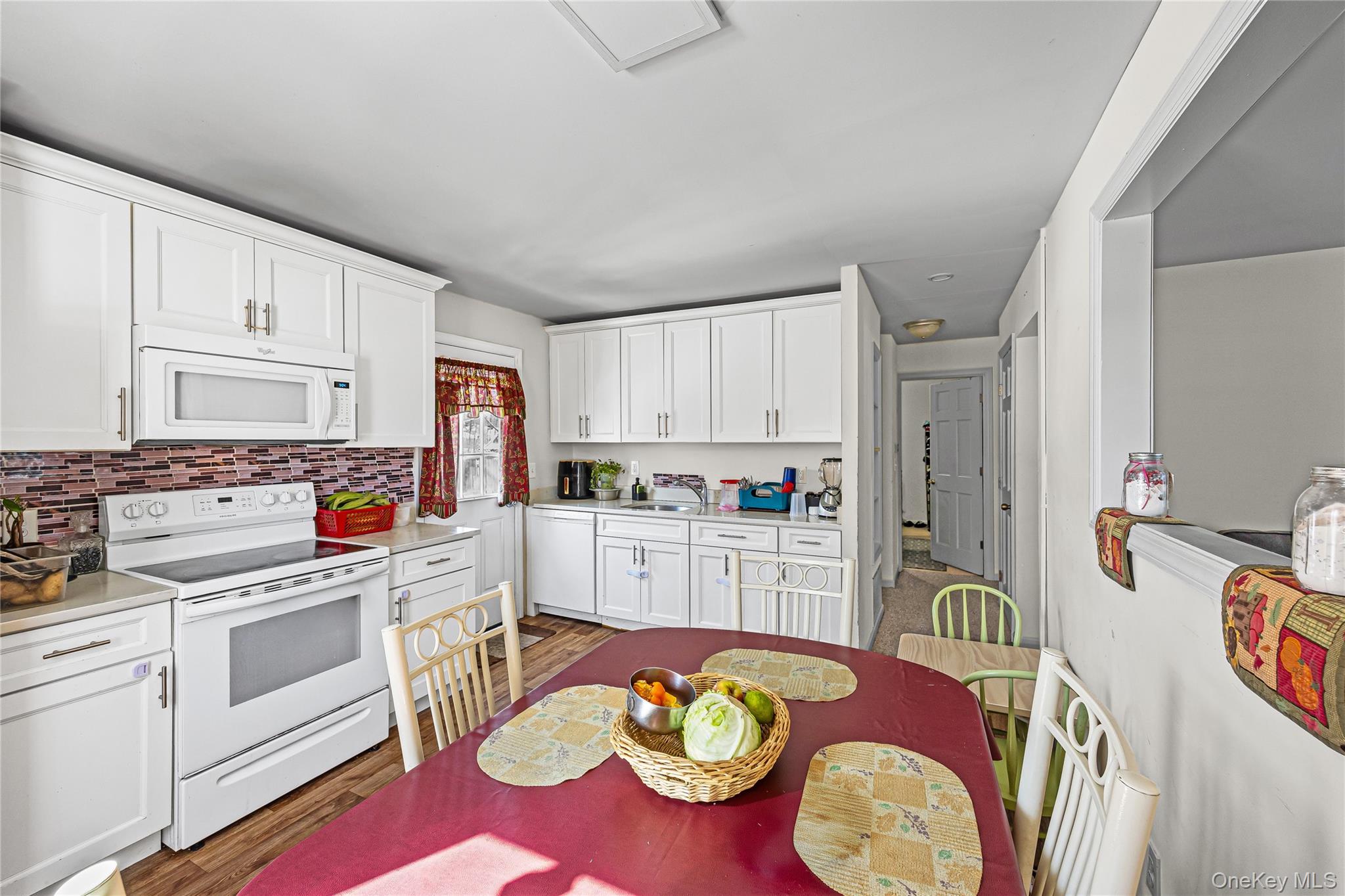 183 Mark Tree Road Property Photo 7