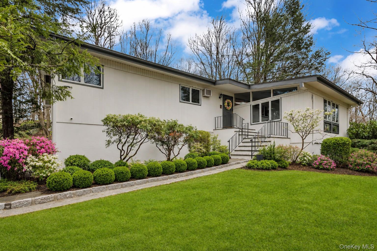 260 Watch Hill Road Property Photo 1