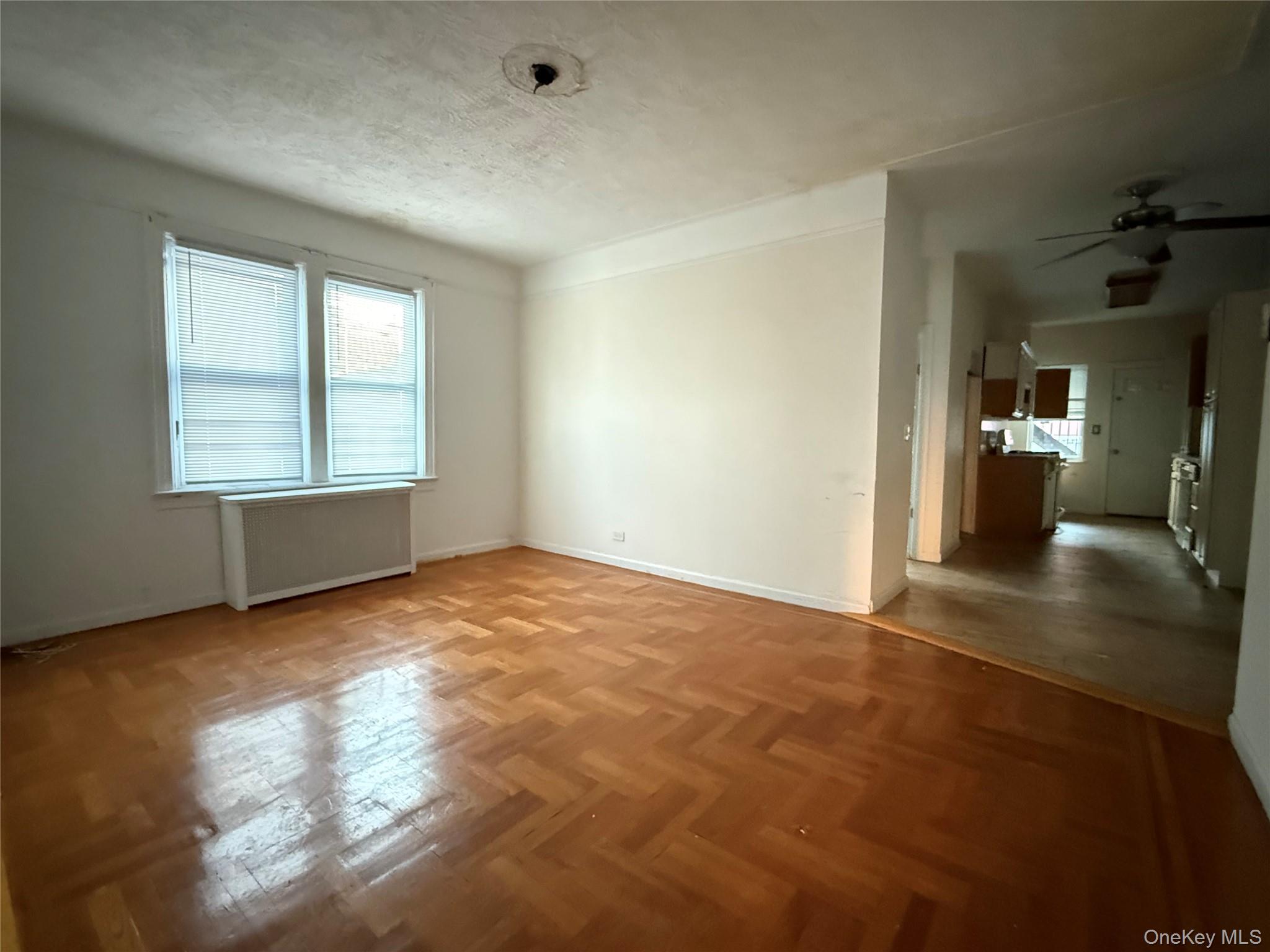2025 Hobart Avenue Property Photo 7