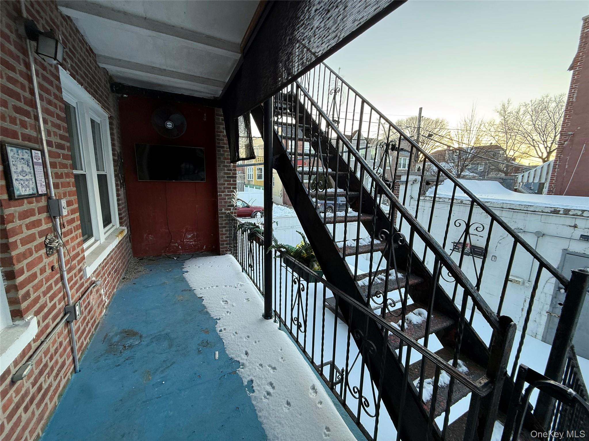 2025 Hobart Avenue Property Photo 12