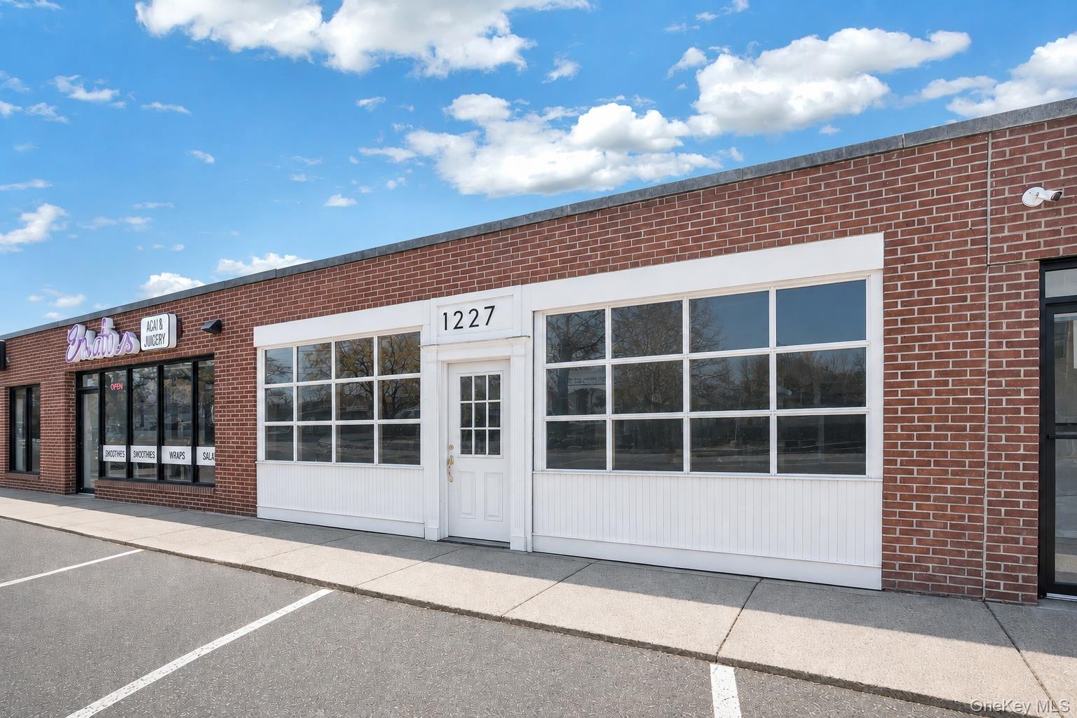 227 Wall Street Property Photo 1