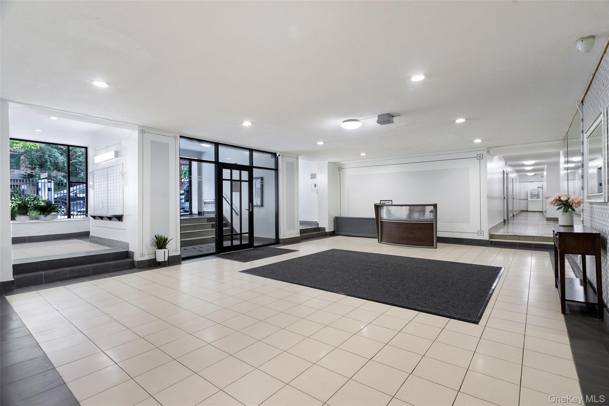 282 E 35th Street 4k Property Photo 11