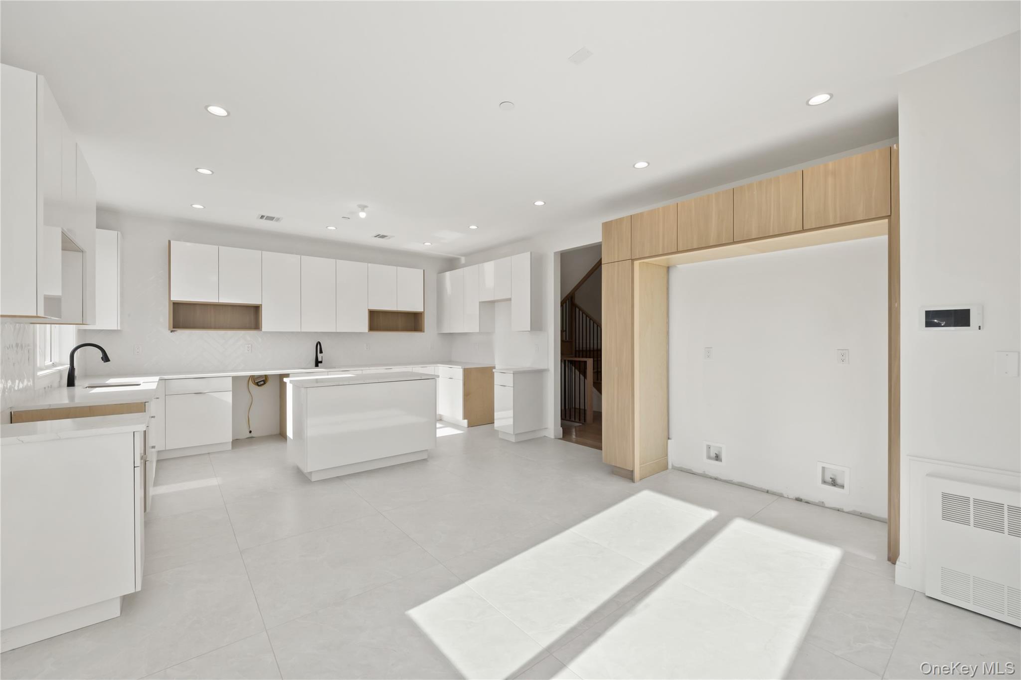 1 Manor Drive 202 Property Photo 13
