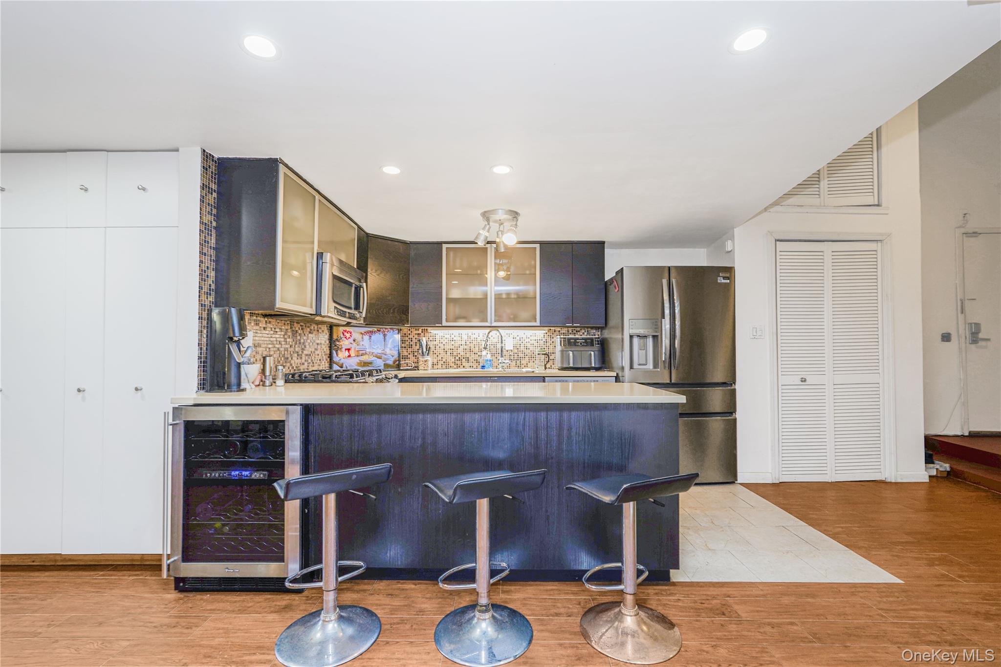 10 Bay Street Landing 1d Property Photo 6