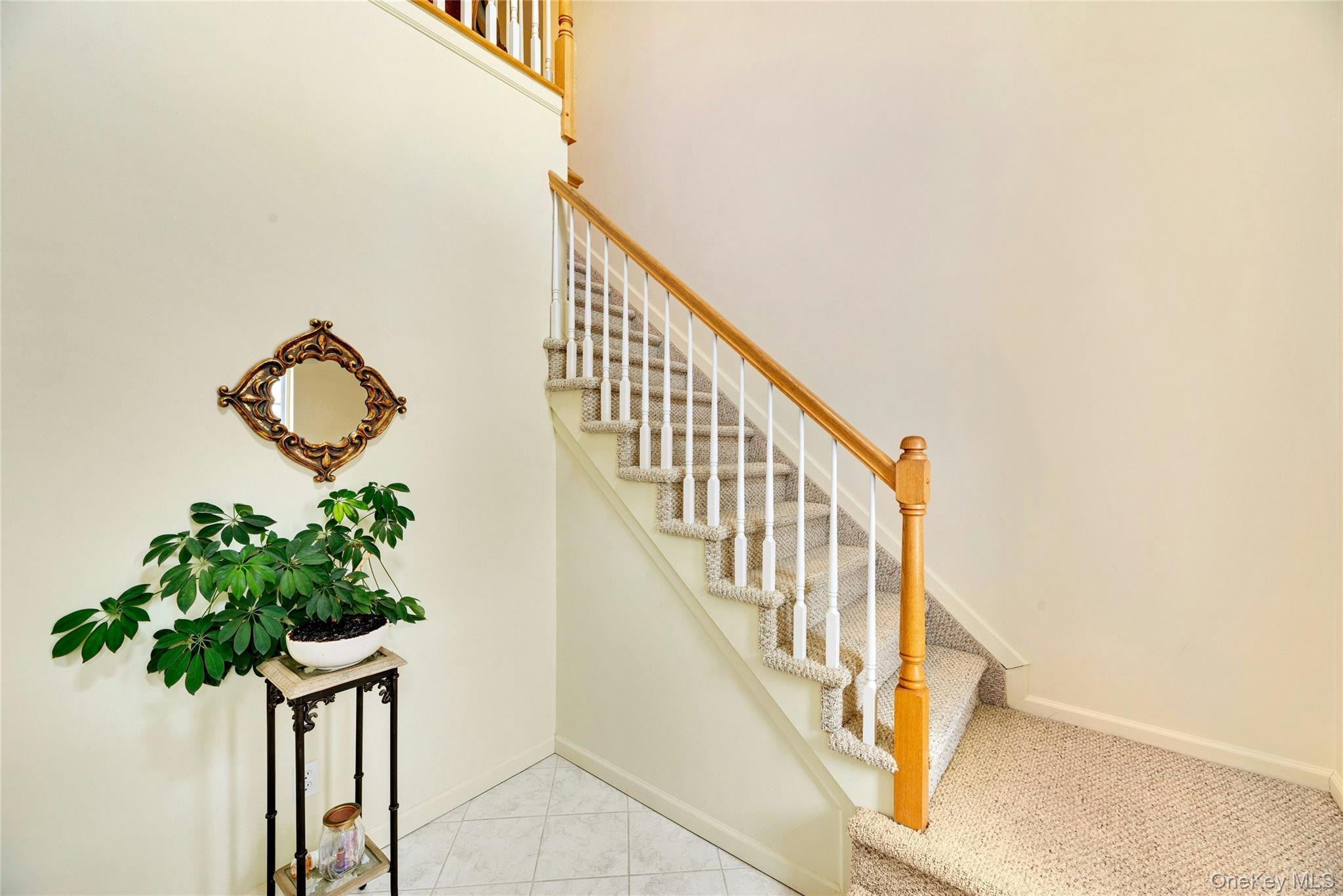 548 Highland Court Property Photo 4