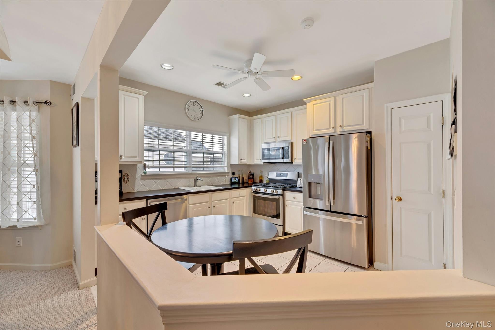 548 Highland Court Property Photo 12