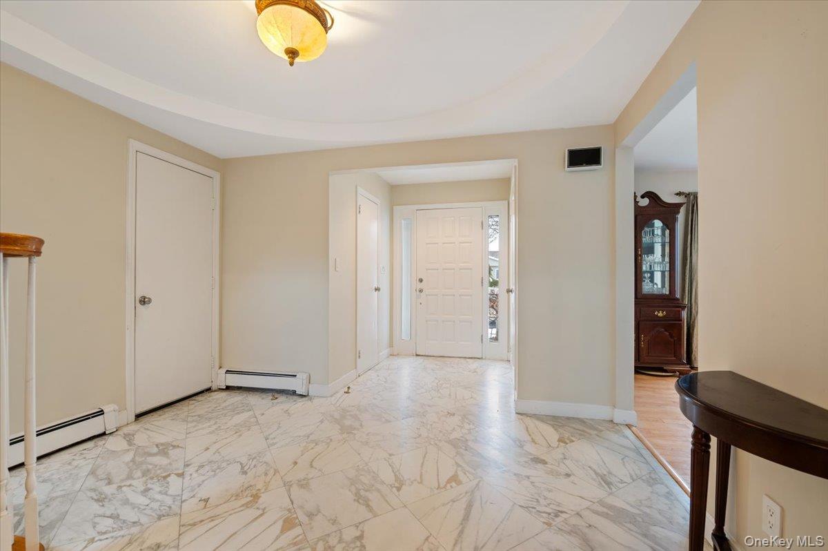 8 Sagamore Way Property Photo 3
