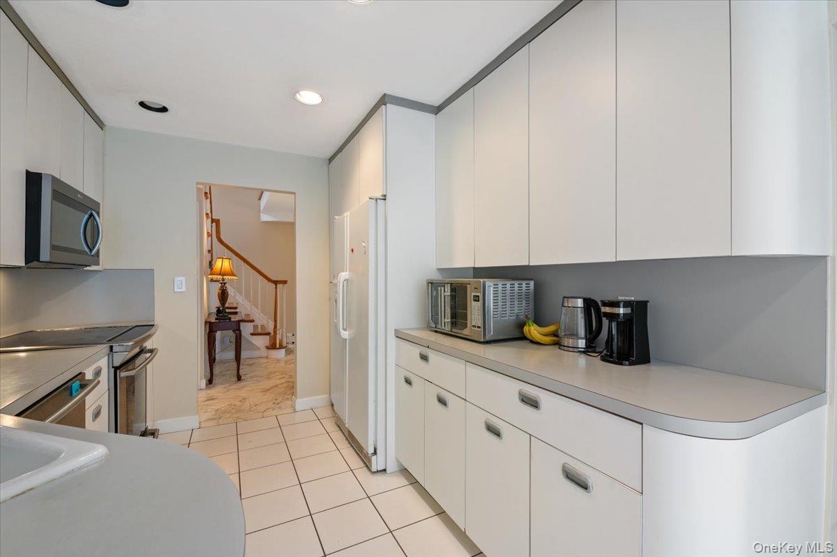 8 Sagamore Way Property Photo 12