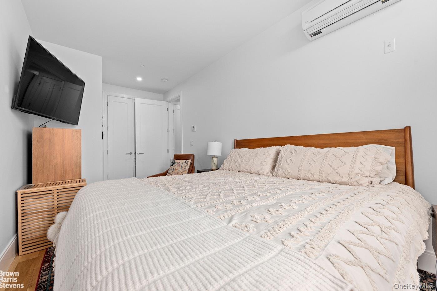 183 Mcguinness Boulevard 3a Property Photo 7