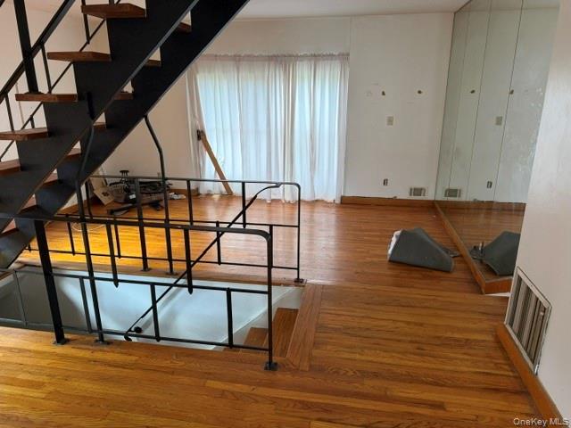 268 Beach 17th Street Property Photo 6