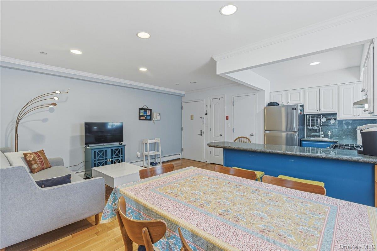 83-71 116th Street 4b Property Photo 9