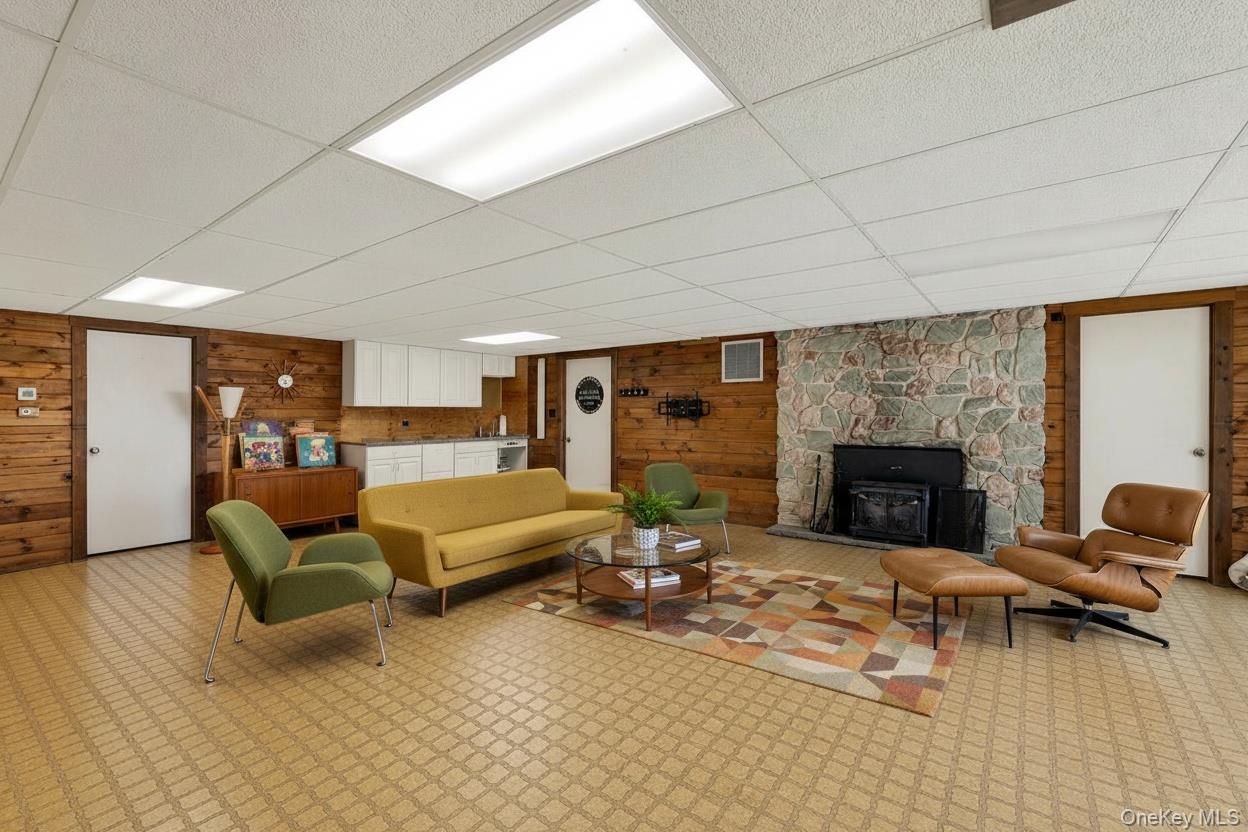 9305 Soundview Avenue Property Photo 10