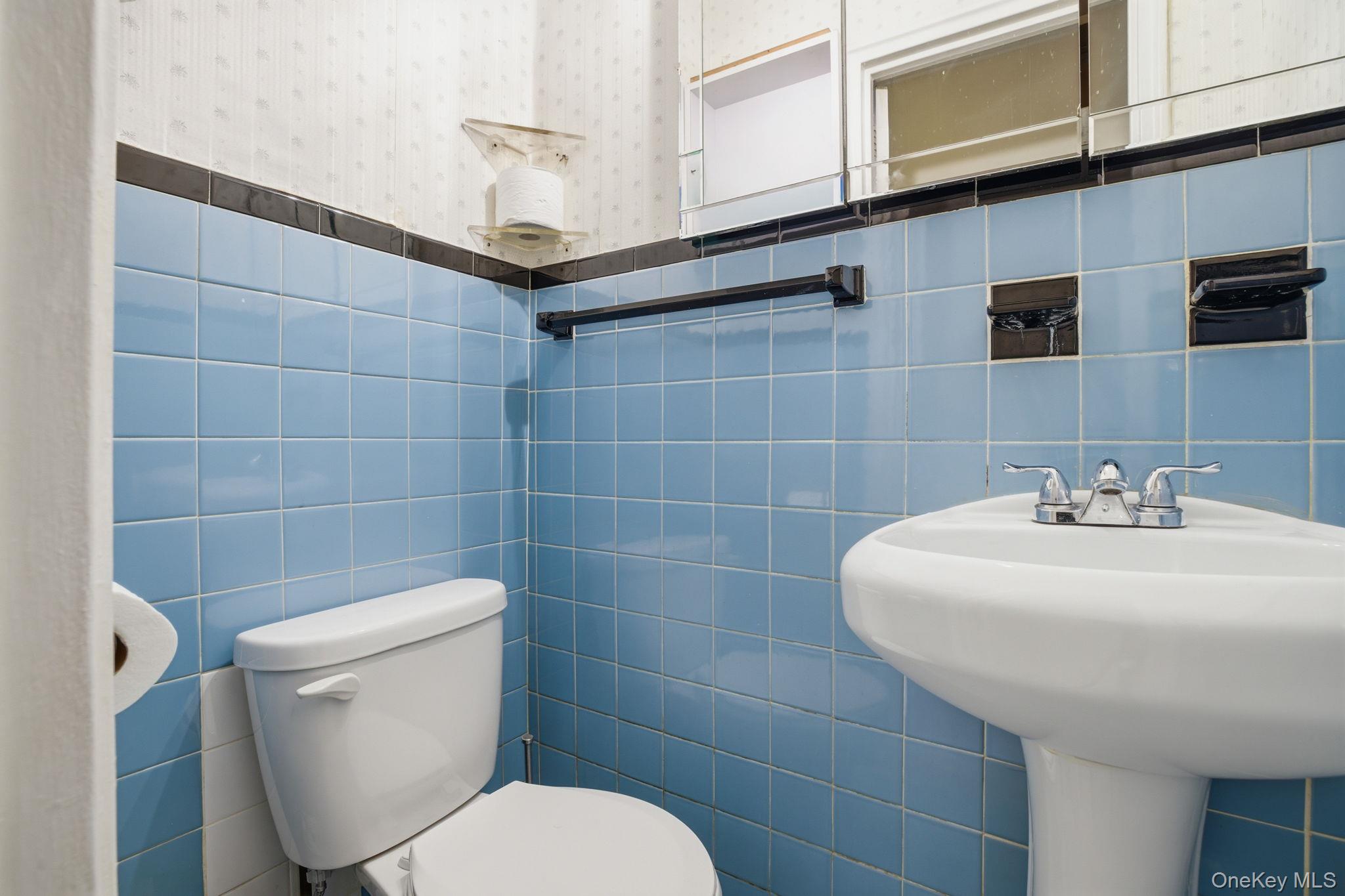 2530 Bronxwood Avenue Property Photo 14