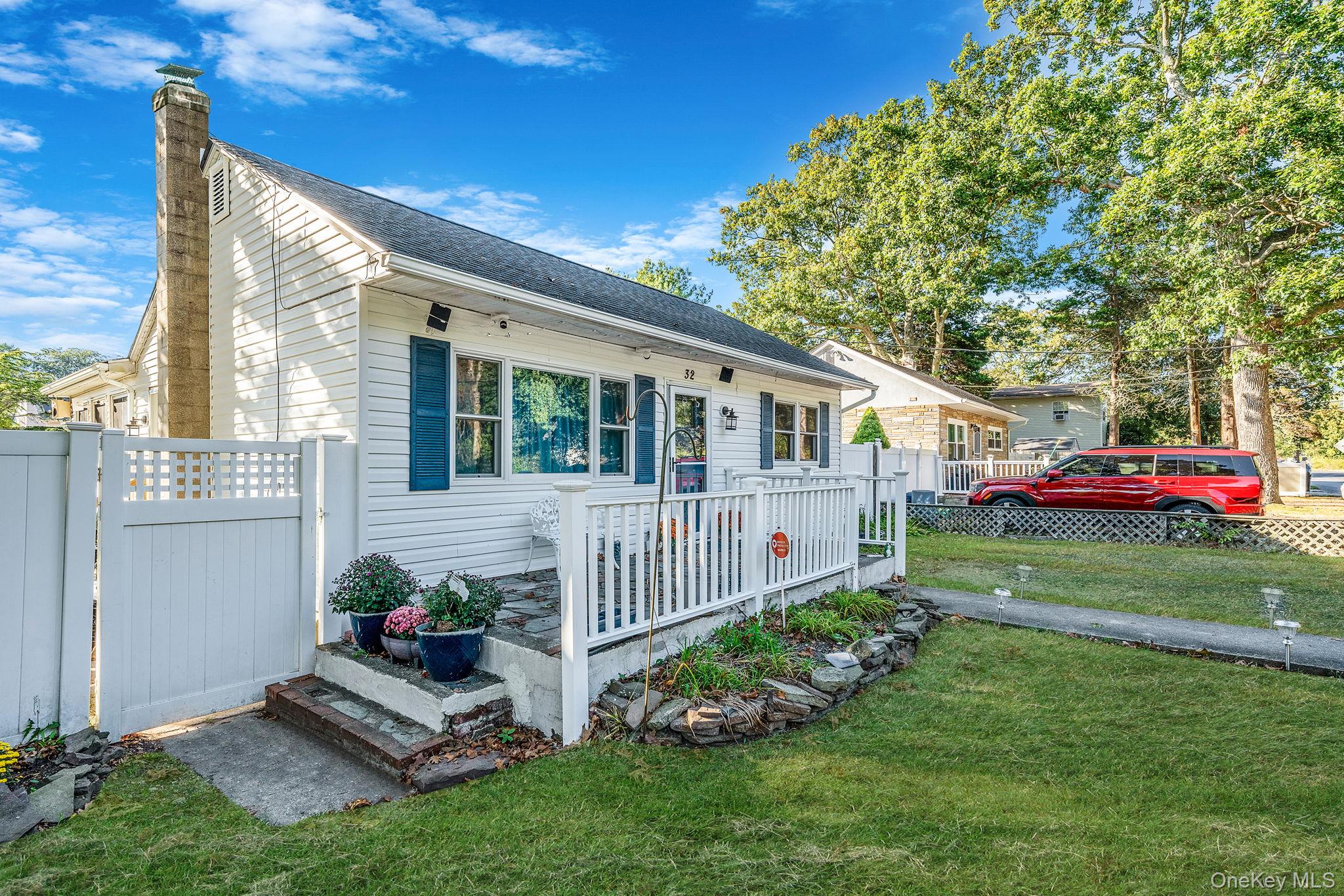 32 Pine Tree Drive Property Photo 3