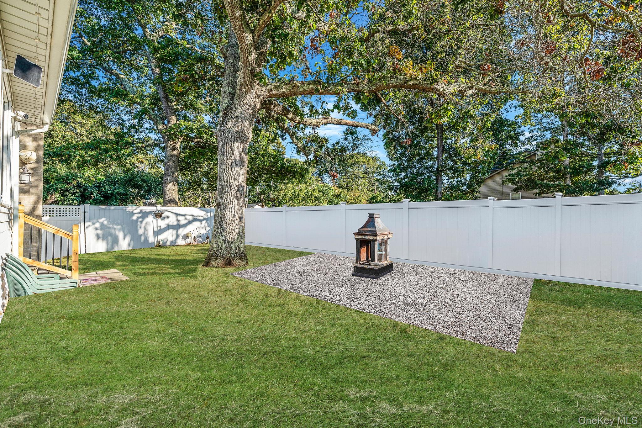 32 Pine Tree Drive Property Photo 4