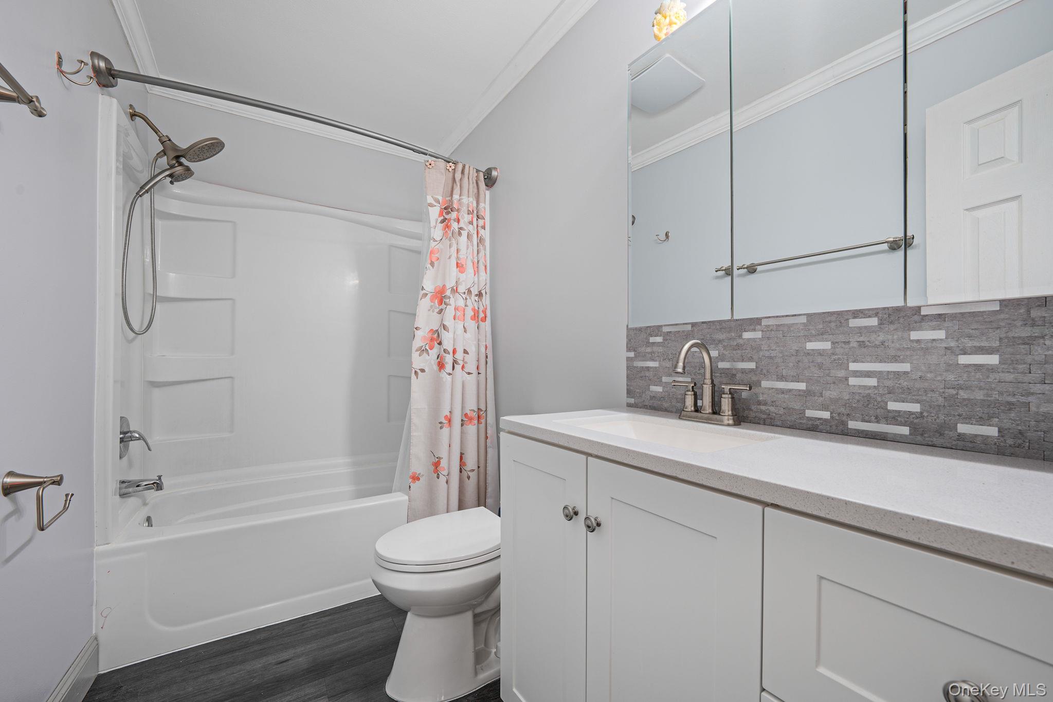 32 Pine Tree Drive Property Photo 12