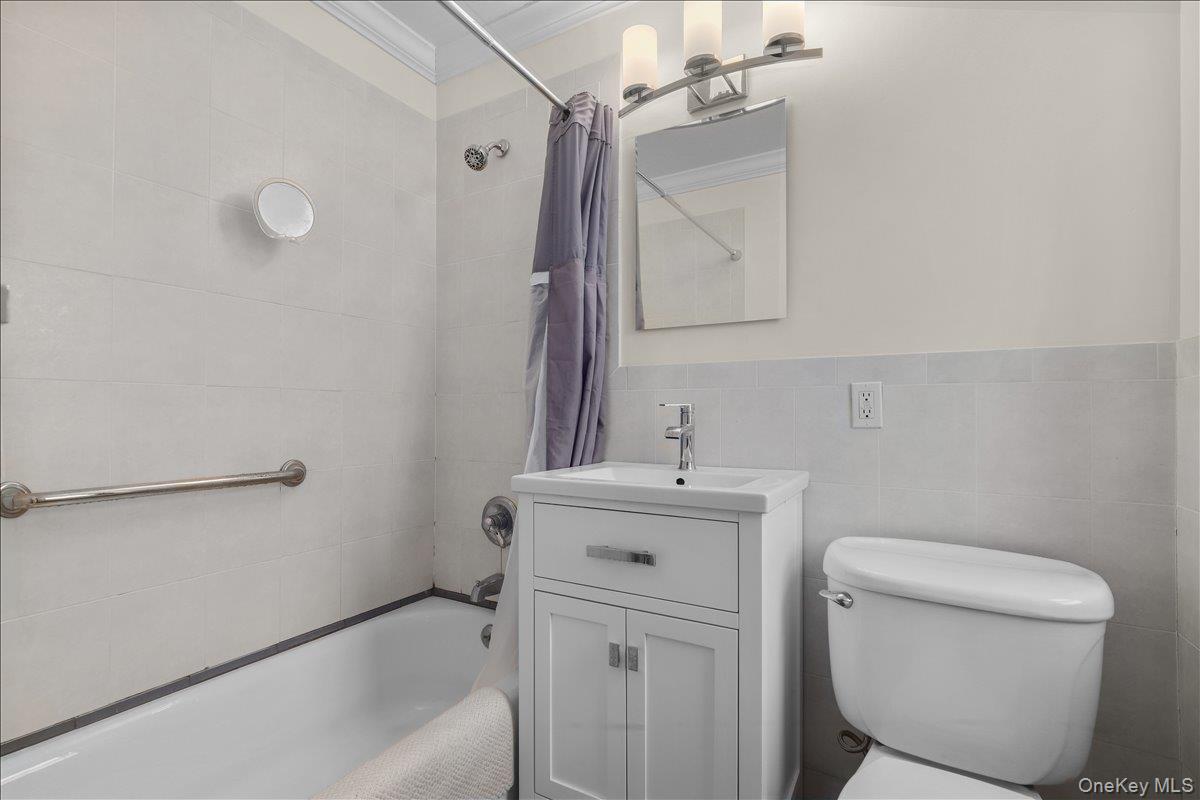 200 Diplomat Drive 3m Property Photo 14