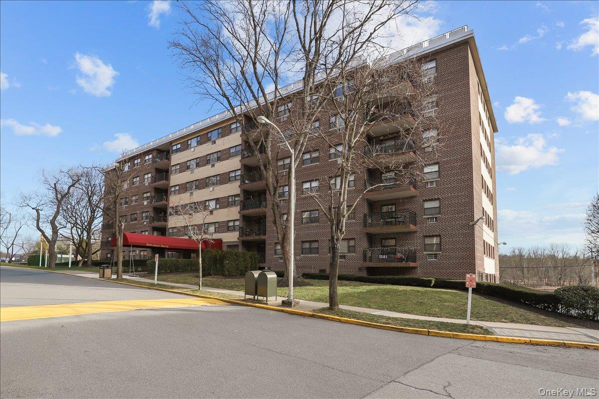 200 Diplomat Drive 3m Property Photo 15