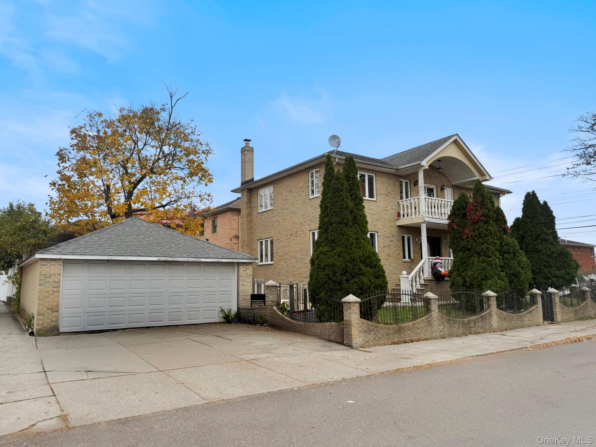 1620 150th Street Property Photo 2