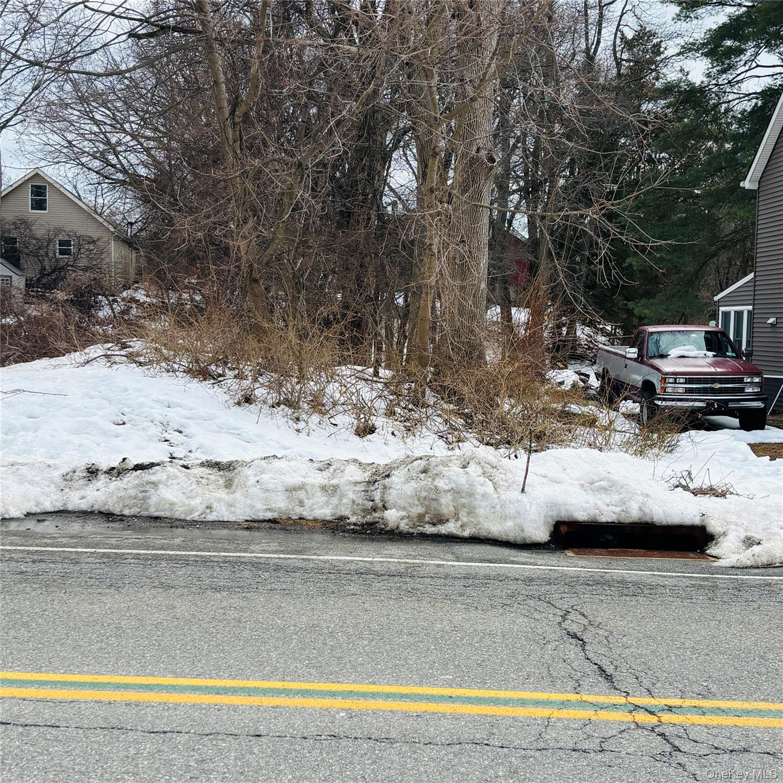 Between 229 And 231 Westchester Avenue Property Photo 2