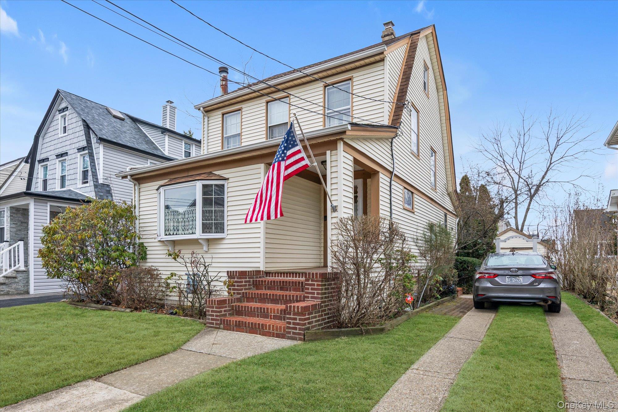 13 Everett Street Property Photo 2