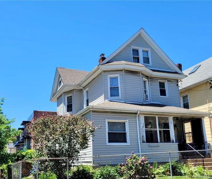 8824 170th Street Property Photo 1