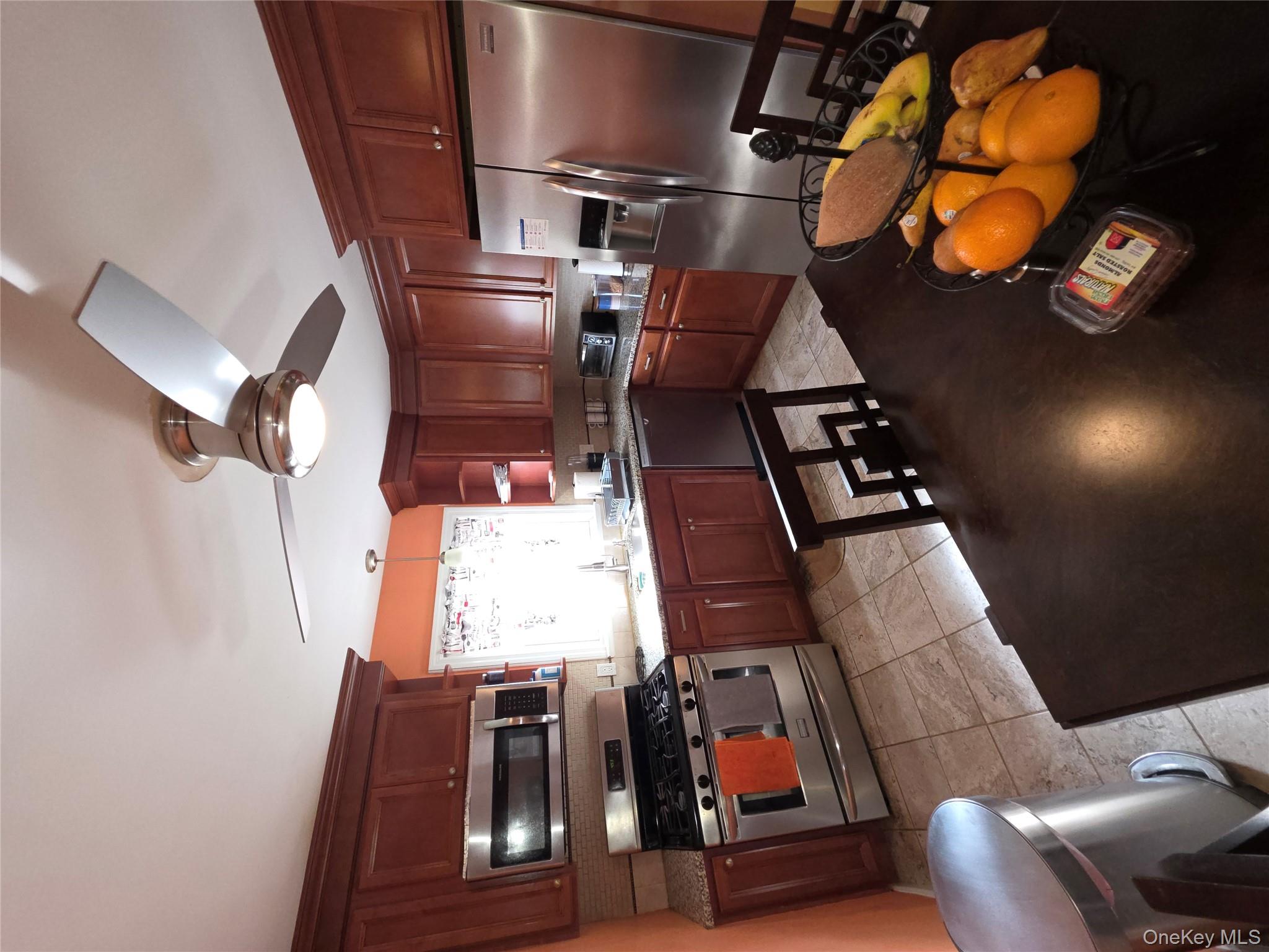 36 Monroe Place Property Photo 6
