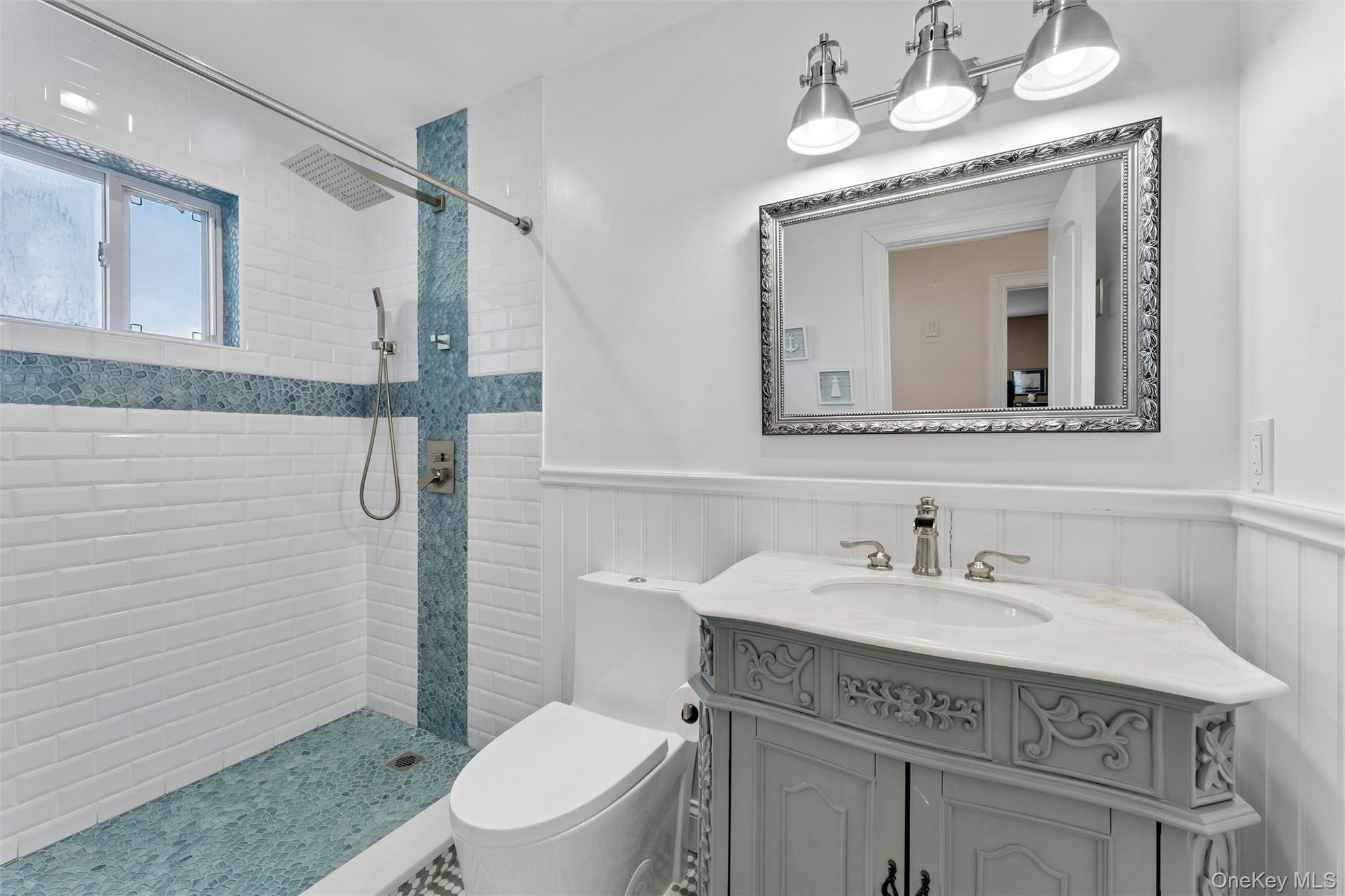 890 S Long Beach Avenue Property Photo 20