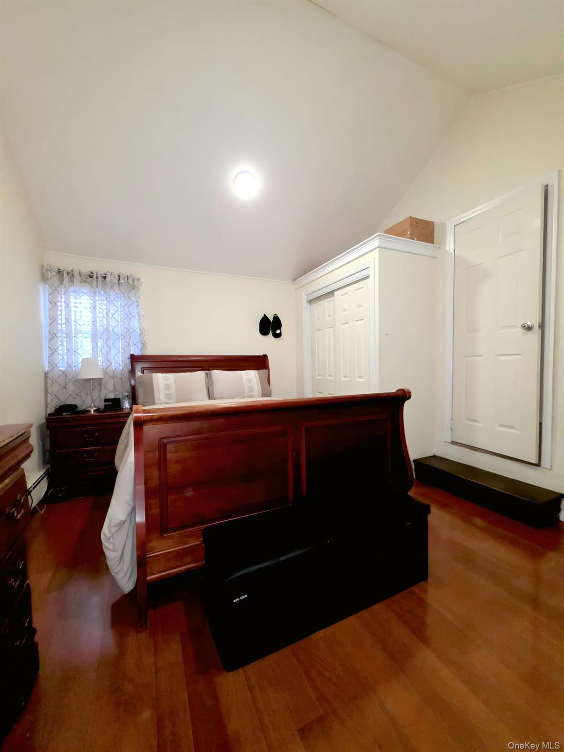 890 Clay Street Property Photo 6